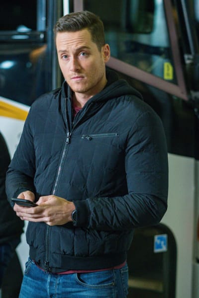 Back in Action - Chicago PD Season 7 Episode 12