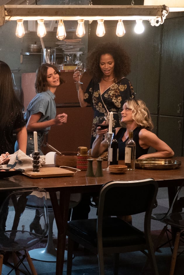 Good Girls Series Finale Review - I'm the Boss (4x15 and 4x16) - CraveYouTV  TV Show Recaps, Reviews, Spoilers, Interviews