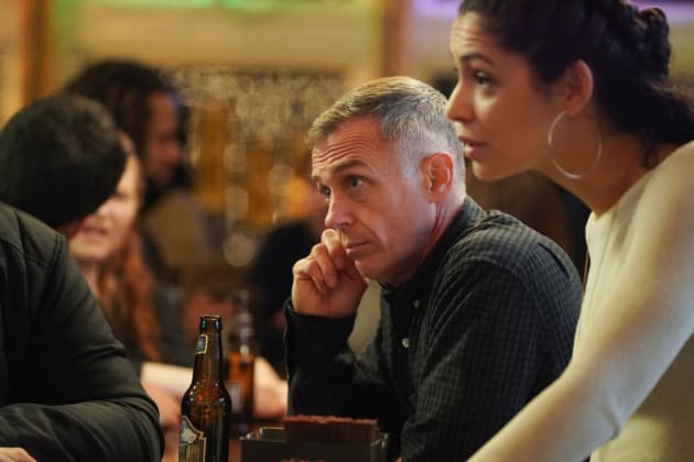 Playing It Cool - Chicago Fire Season 6 Episode 7