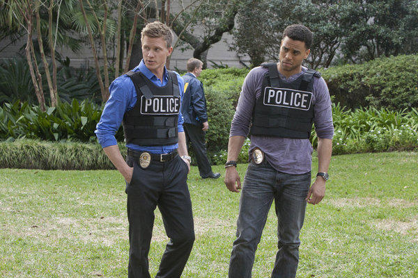Wes & Travis Investigate a Home Invasion Ring
