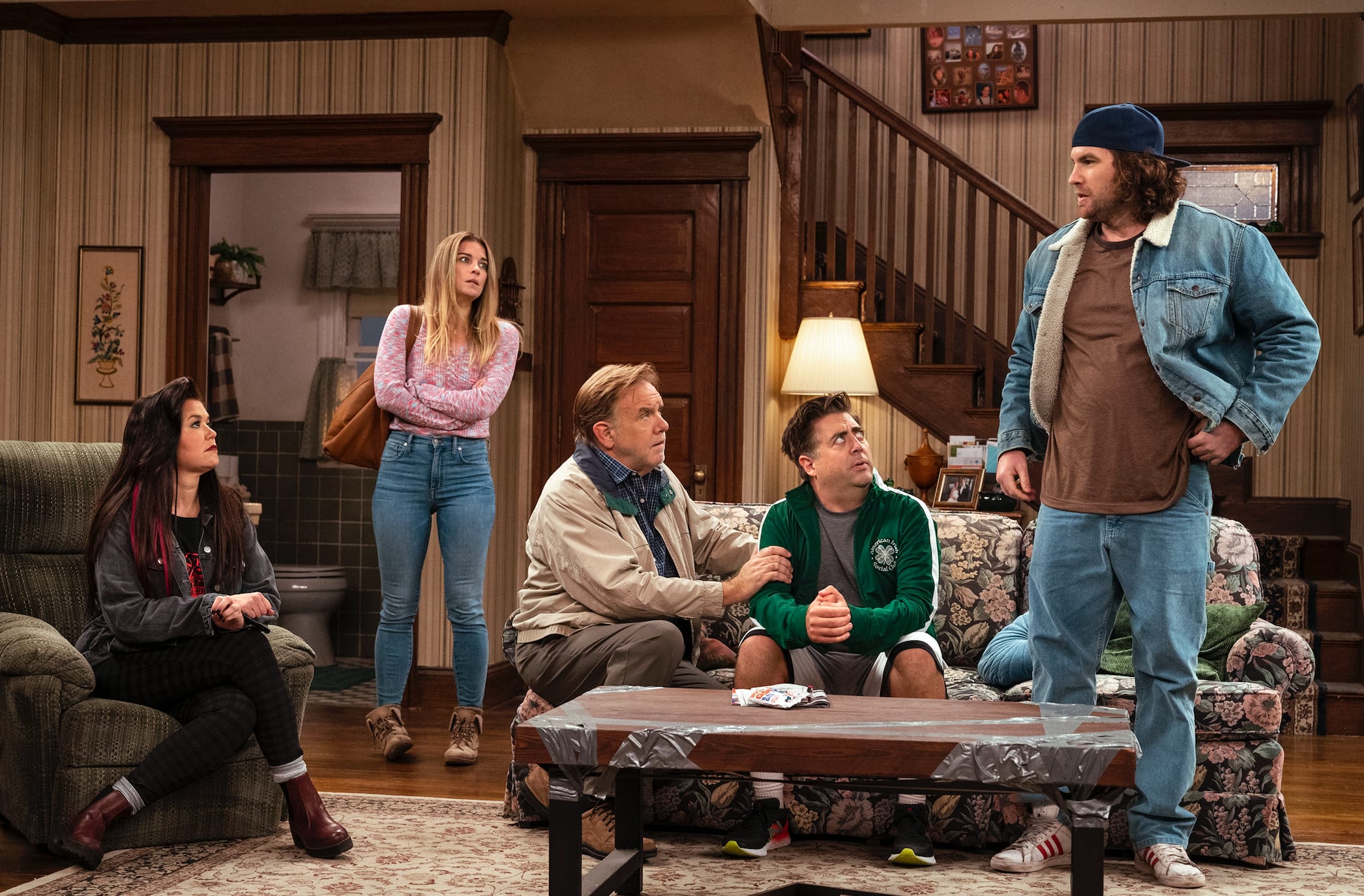 Kevin Can F K Himself Cast And Creator Preview Boundary Breaking Amc Series Tv Fanatic