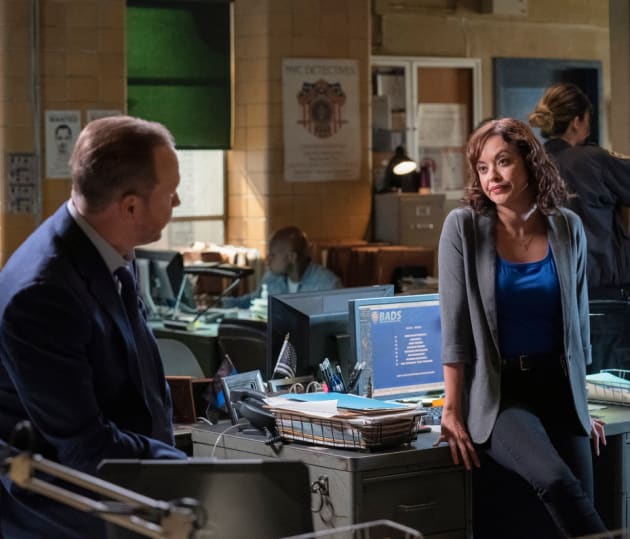 Cracking a Hard Case - Blue Bloods Season 11 Episode 2