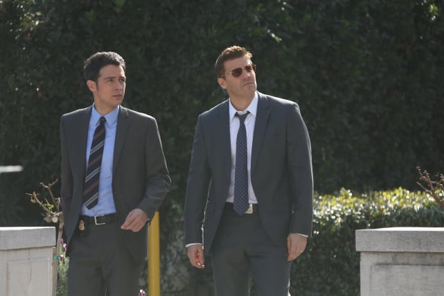 Booth and Aubrey Investigate - Bones Season 10 Episode 17