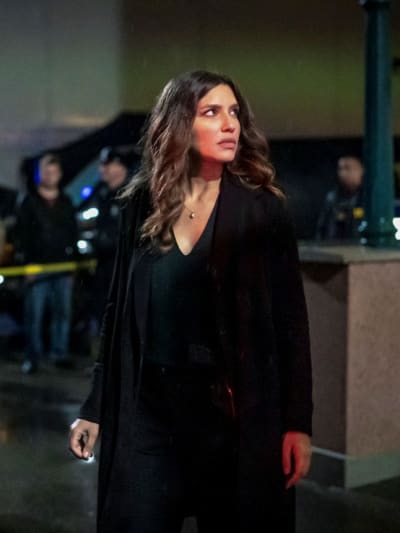 Watch Arrow Online Season 8 Episode 6 Tv Fanatic 2067