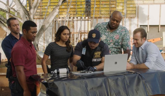 Tracking the Gun - Hawaii Five-0 Season 8 Episode 16