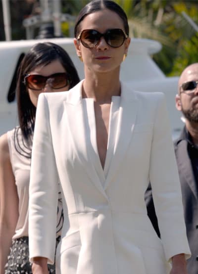 Teresa in White - Queen of the South
