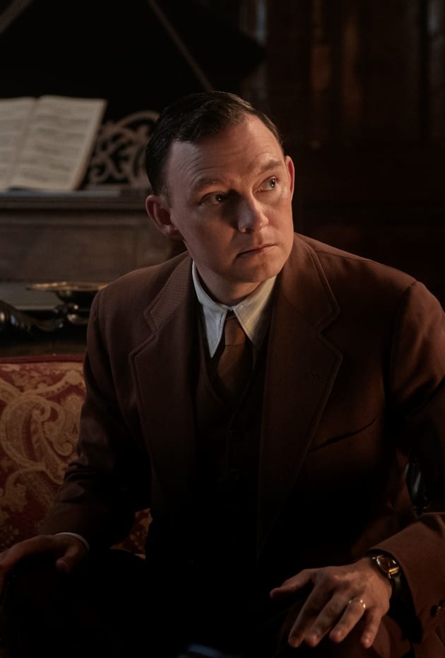 Nate Coddry as Matthew Dodson - Perry Mason Season 1 ...
