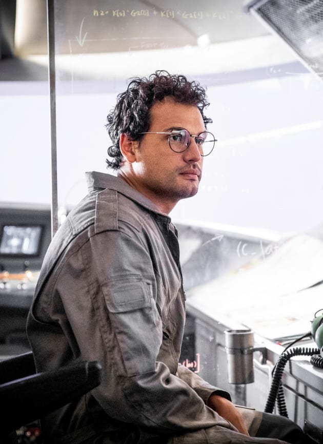 Snowpiercer Season Finale: One Train! Wait, TWO Trains ...