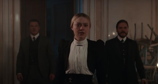 The Alienist Season 2 First Look And Premiere Date Tv Fanatic He laughs when moore explains what an illustrator does, saying that it's stupid that he gets paid for drawing pictures, but agrees to be careful in the coming days as the investigation escalates. the alienist season 2 first look and