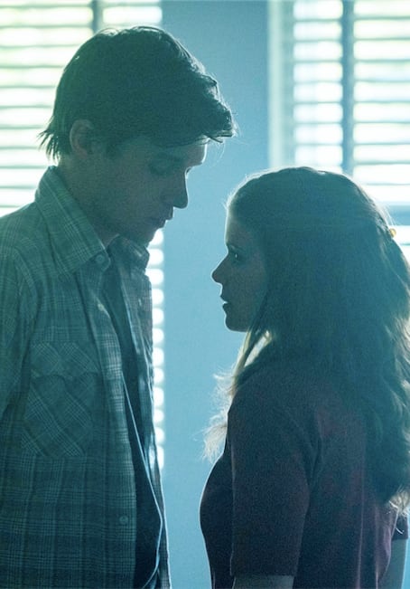 Claire + Eric close - A Teacher Season 1 Episode 2
