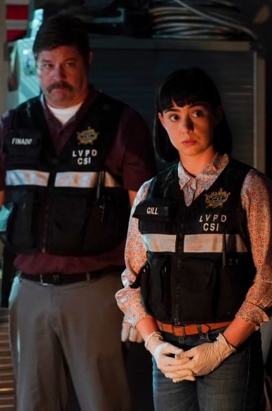 Missing Clues - CSI: Vegas Season 2 Episode 11