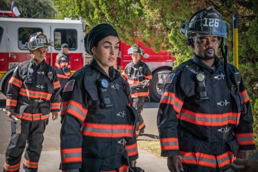 Firefighters Fightin' Smoke - 9-1-1: Lone Star Season 1 Episode 2