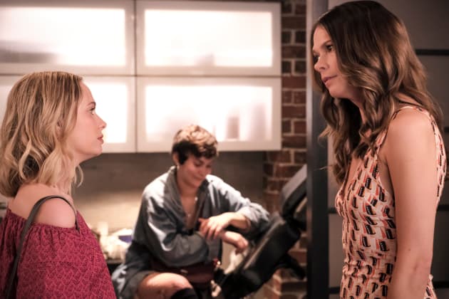 You're Dating Who? - Younger Season 5 Episode 10