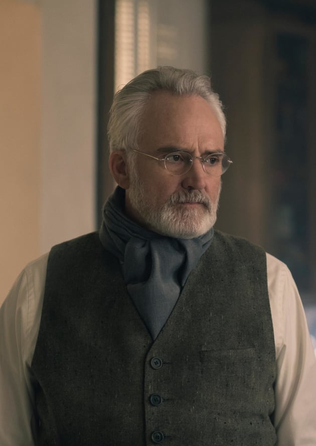A Pensive Commander Lawrence The Handmaid S Tale Tv Fanatic