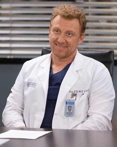 Questioned  - Grey's Anatomy Season 18 Episode 15