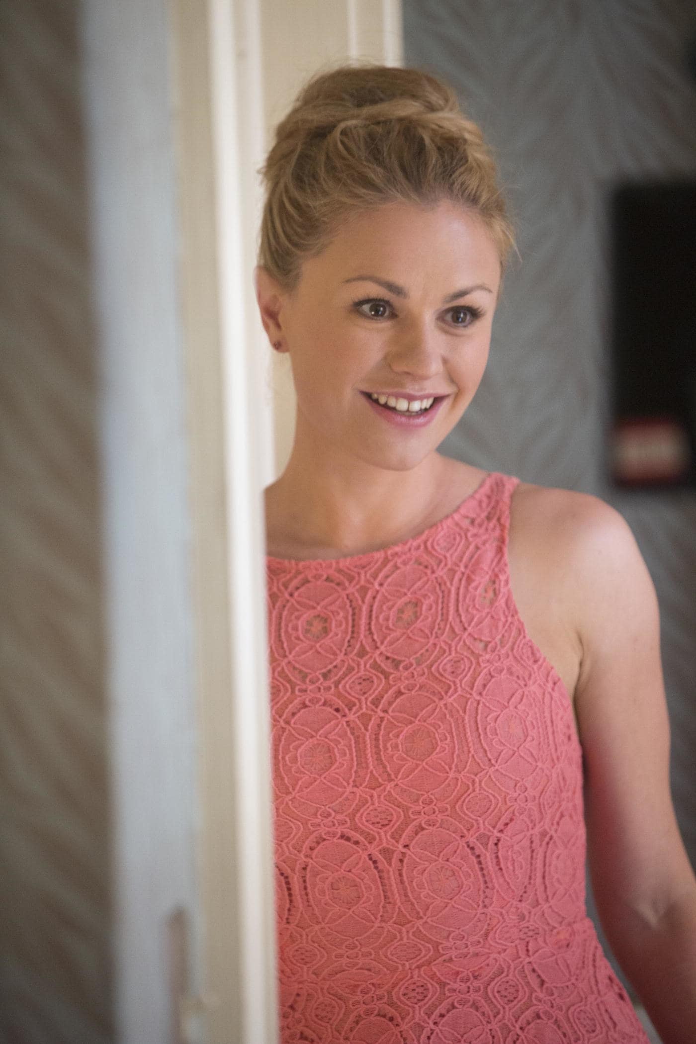A Smiling Sookie - True Blood Season 7 Episode 10 - TV Fanatic