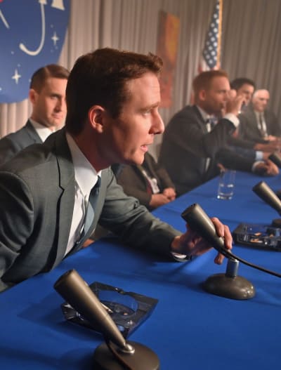 Alan Stumbles at the Press Conference - The Right Stuff Season 1 Episode 2