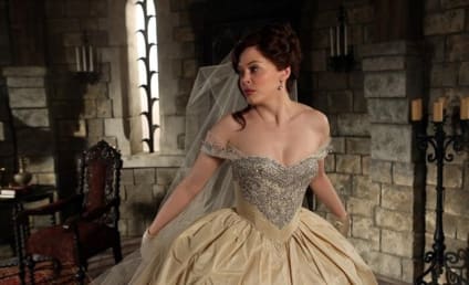 Rose McGowan on Once Upon a Time: First Look!