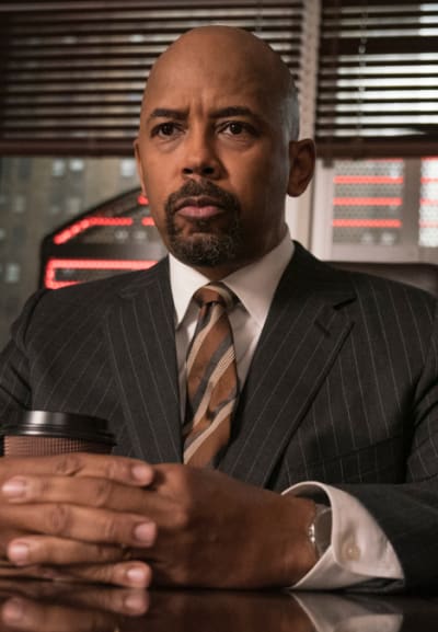 Julius bashing - The Good Fight Season 5 Episode 6