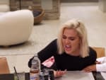 Khloe Freaks Out - Keeping Up with the Kardashians