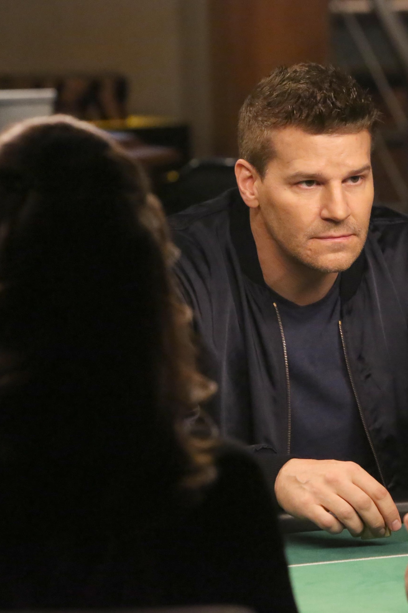 Bones 10x14/15: The Putter in the Rough/The Eye in the Sky – Série Maníacos