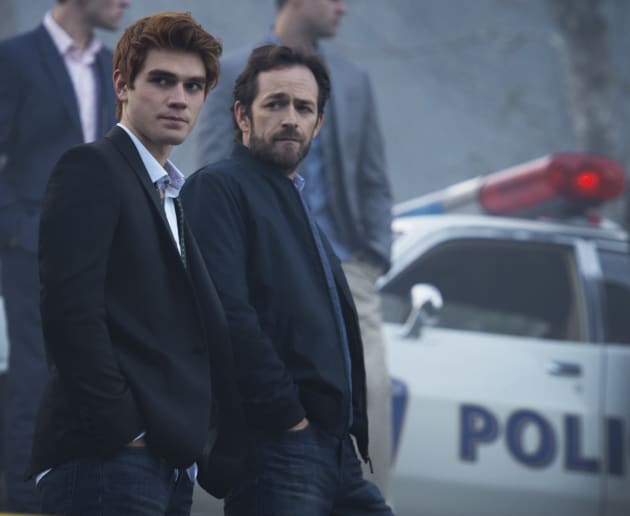 Like Father, Like Son - Riverdale Season 1 Episode 1