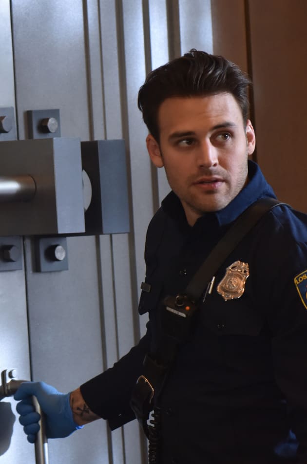 Opening The Vault - 9-1-1 Season 2 Episode 15