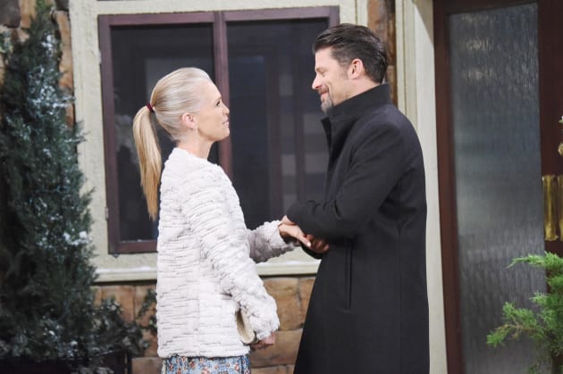 Jennifer and Eric Get Romantic - Days of Our Lives