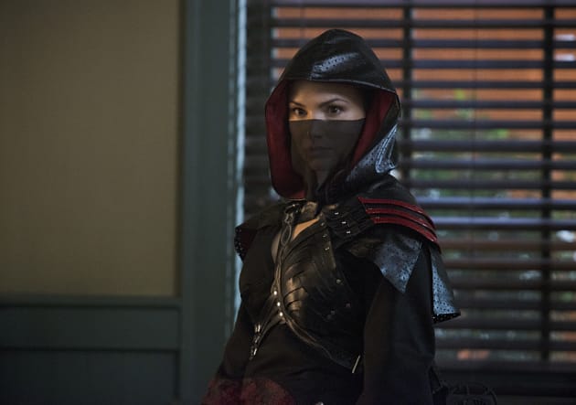 Nyssa In Costume Arrow Season 3 Episode 16 Tv Fanatic
