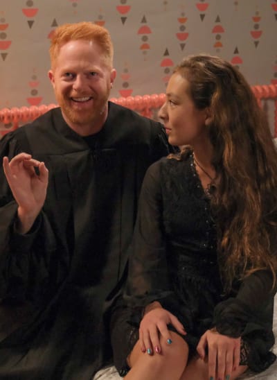 Mitch Got This! - Modern Family Season 11 Episode 5