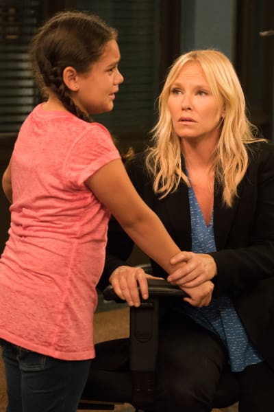Law Order Svu Season 20 Episode 3 Review Zero Tolerance Tv Fanatic