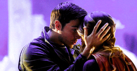 Kara and Mon El - Supergirl
