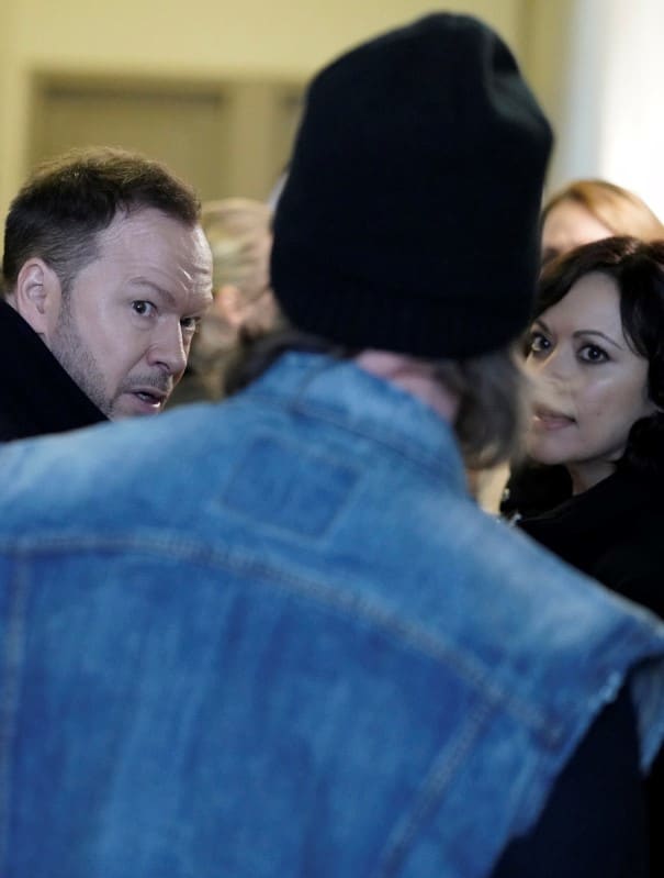 Who Wears the Hat? - Blue Bloods Season 9 Episode 16
