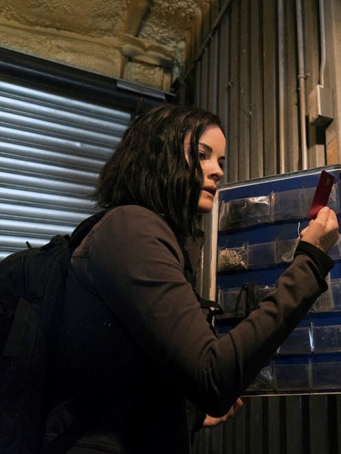 Blindspot Season 5 Episode 1 Review I Came To Sleigh Tv Fanatic