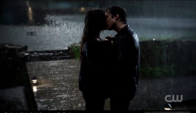 Vampire Diaries' Damon & Elena's Rain Kiss Finally Happens