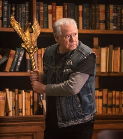 Armed and Dangerous - The Librarians Season 4 Episode 10