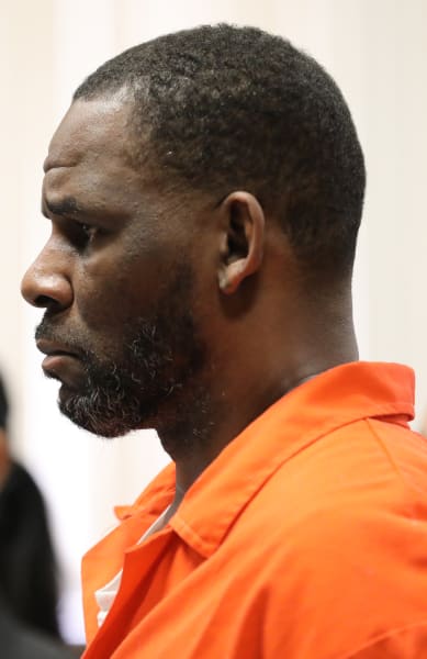 Singer R. Kelly appears during a hearing at the Leighton Criminal Courthouse on September 17, 2019 in Chicago, Illinois