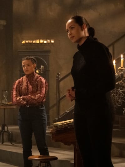 Macy and Maggie - Charmed (2018) Season 3 Episode 8 - Charmed (2018)