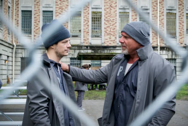 Big Sir To The Rescue - The Flash Season 4 Episode 11