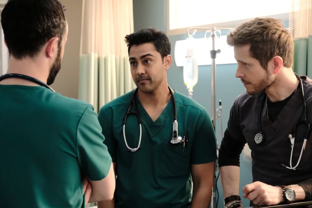 Tres Amigos - The Resident Season 2 Episode 23