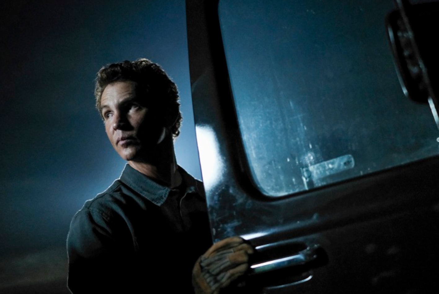 Darkness Falls - Animal Kingdom - TV Fanatic