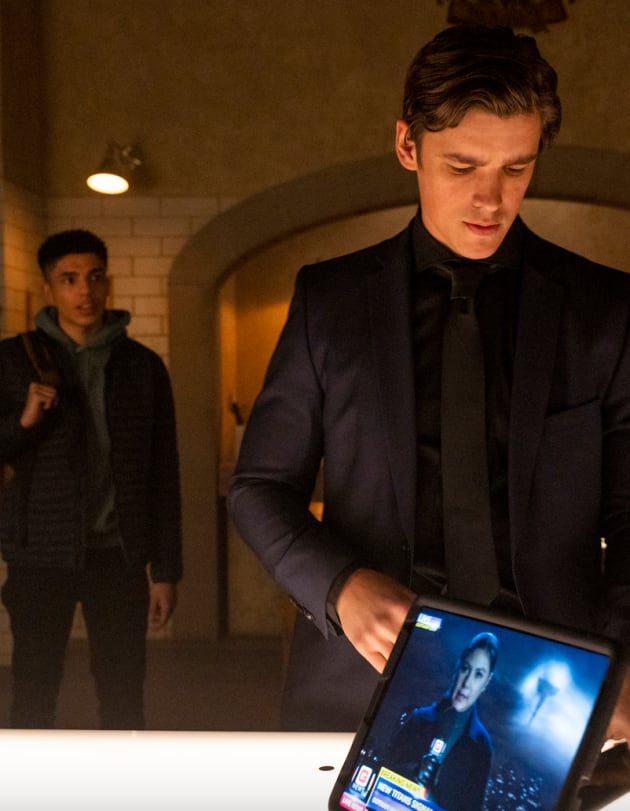 Dick Contemplates - Titans Season 3 Episode 8