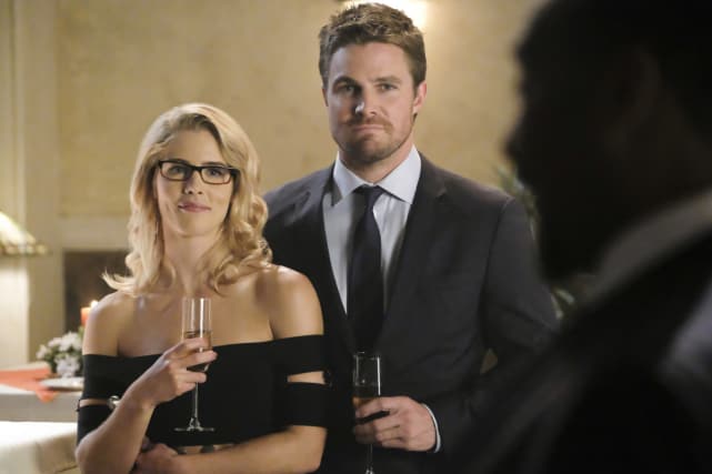 Happy Couple Is Happy - Supergirl Season 3 Episode 8