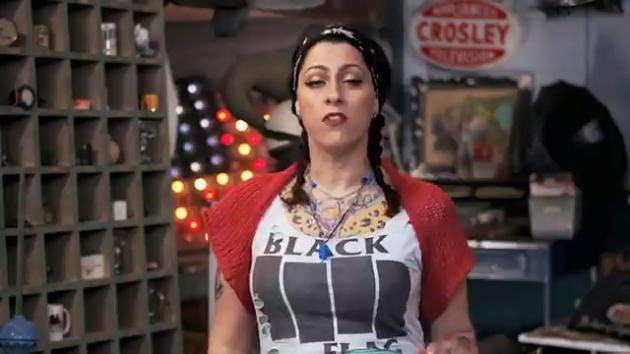 Is danielle dating frank from american pickers