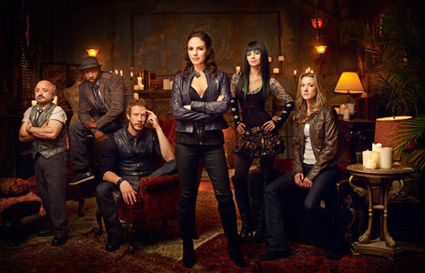 Lost Girl Cast Pic