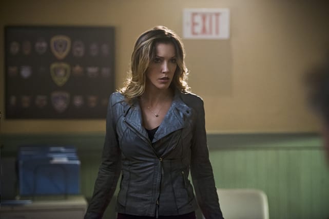 On Alert - Arrow Season 3 Episode 16