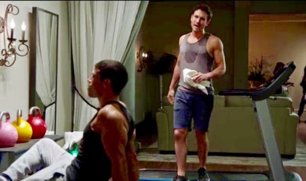 Jasper and Owen work out their aggressions! - UnREAL Season 3 Episode 6
