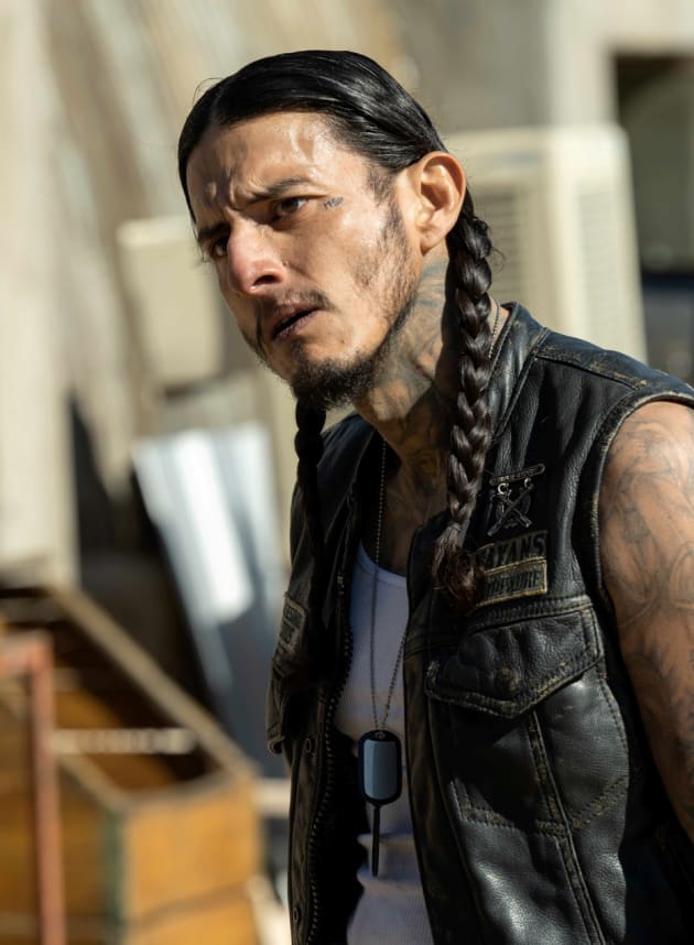 Mayans M.C. Season 4 Episode 3 Review Self Portrait In Blue Bathroom