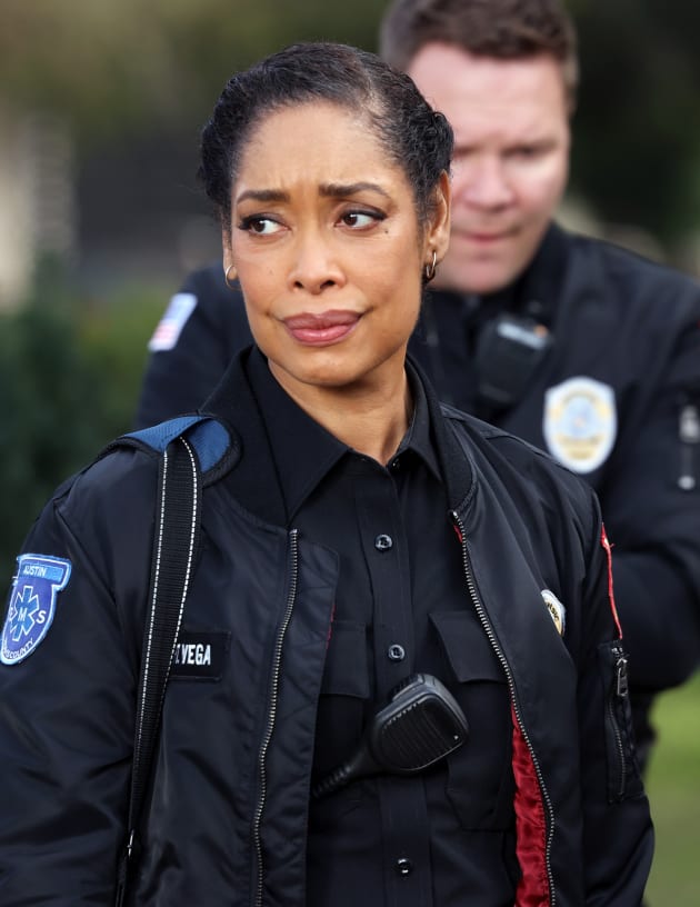 Mom Struggles - Tall - 9-1-1: Lone Star Season 2 Episode 7