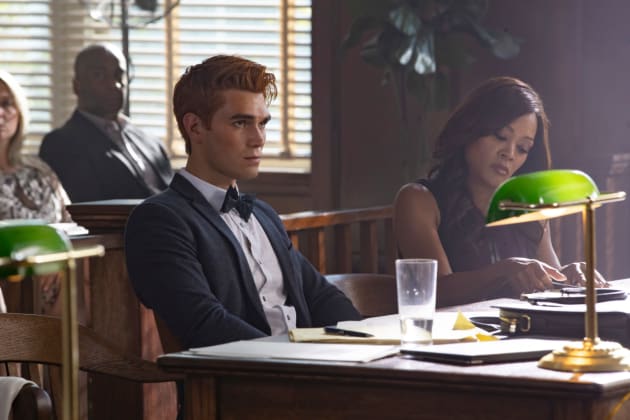 Not Going to Plan - Riverdale Season 3 Episode 1